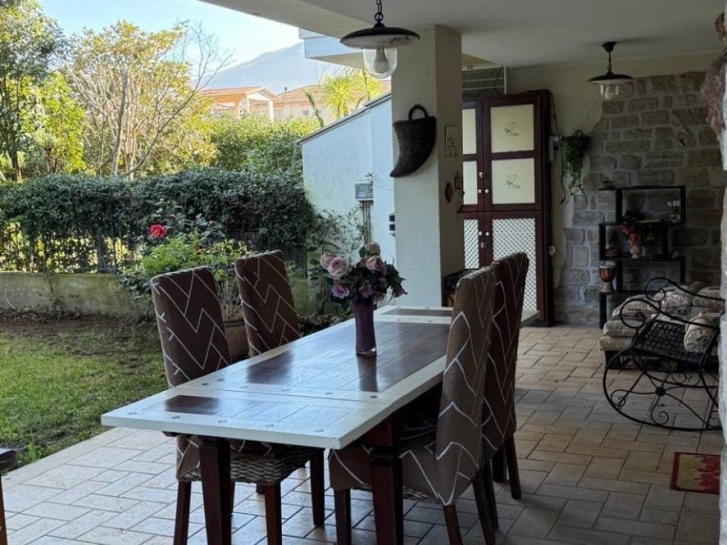 Villa a Fondi in Via Madonna delle Grazie - Foto 5