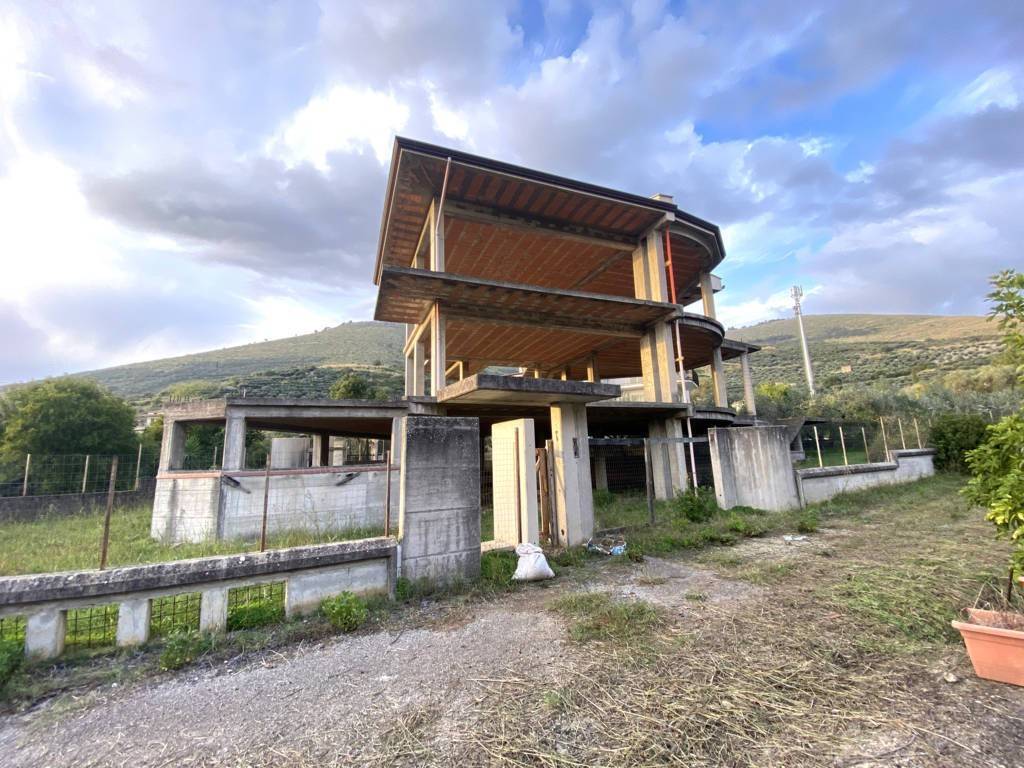 Villa a Fondi in Via delle Querce - Foto 2