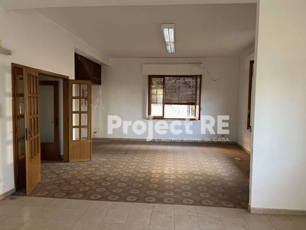 Palazzo / stabile a Reggio calabria in Via Eremo Condera S.N.C. - Foto 4
