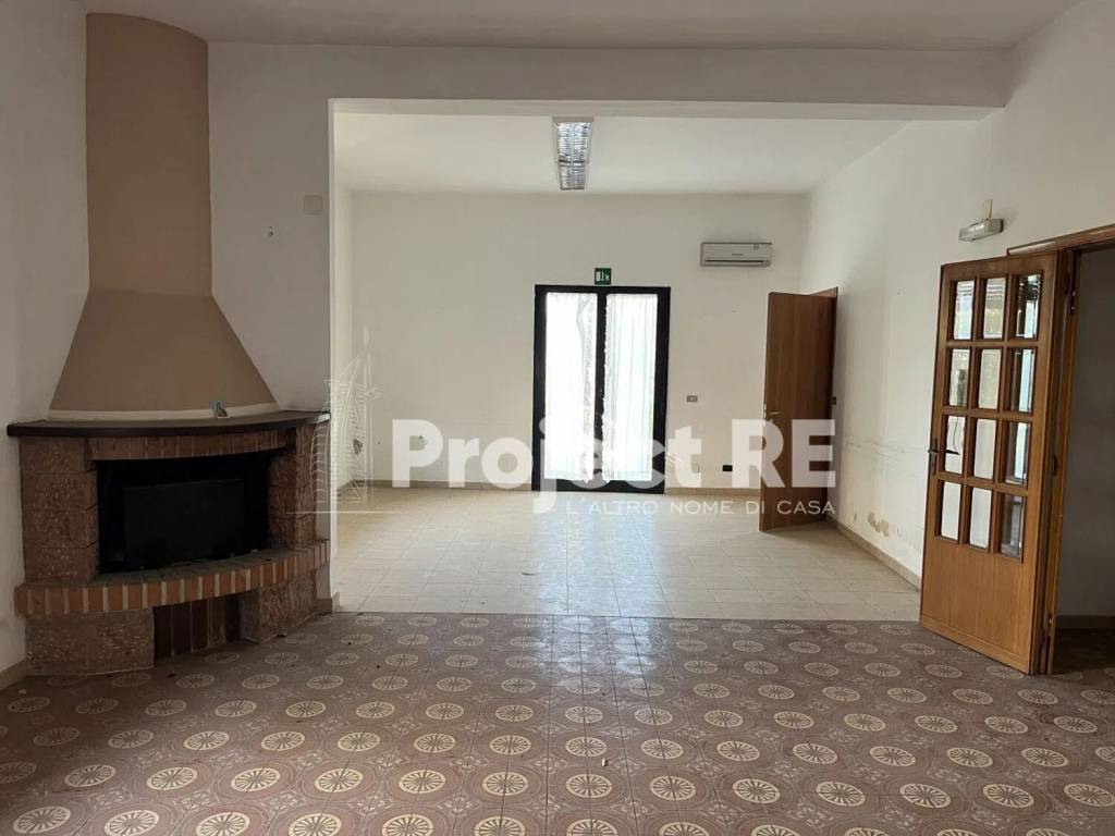 Palazzo / stabile a Reggio calabria in Via Eremo Condera S.N.C. - Foto 5