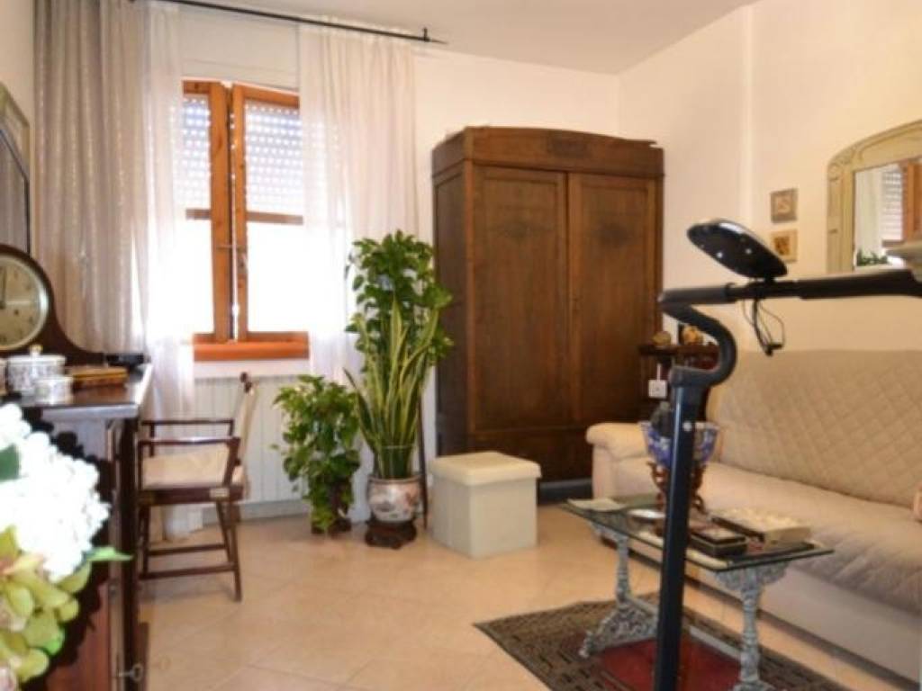 Appartamento a Piombino in Piazza Enrico Berlinguer - Foto 2