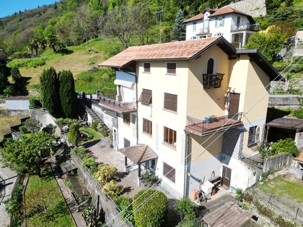 Villa a Oggebbio in Strada Aldo Li Gobbi, 40 - Foto 4