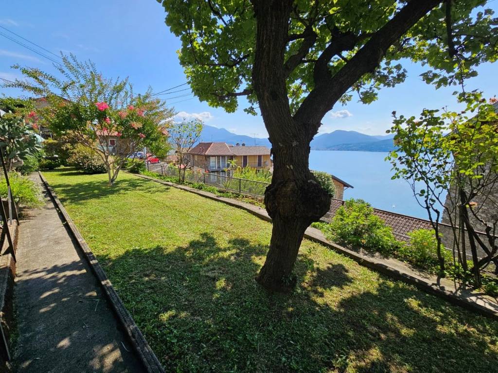 Villa a Oggebbio in Strada Aldo Li Gobbi, 40 - Foto 5