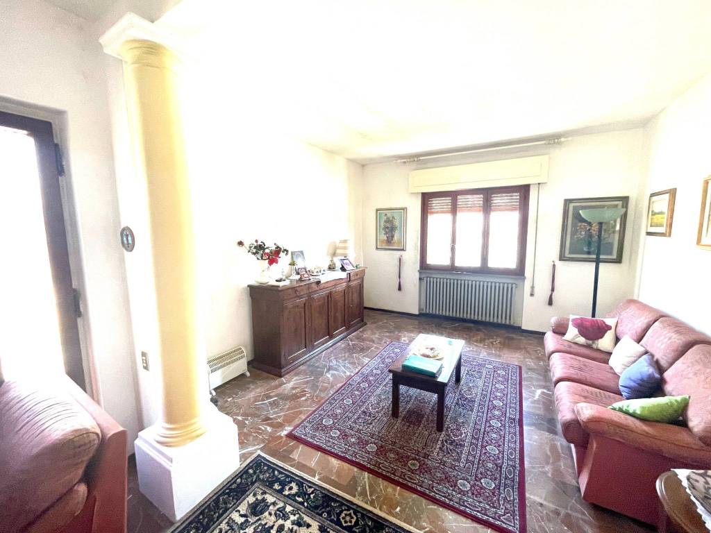 Villa a Monsummano terme in Via Risorgimento, 200 - Foto 2