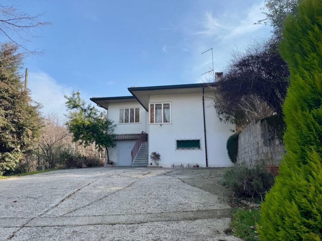 Villa a Crocetta del montello in Via Ivo L. Lollini, 11 - Foto 3