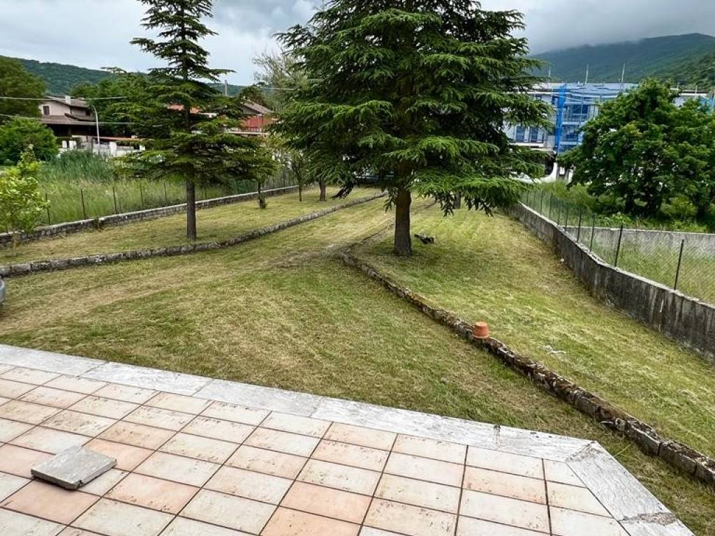 Villa a Capistrello in Via Santa Barbara - Foto 2