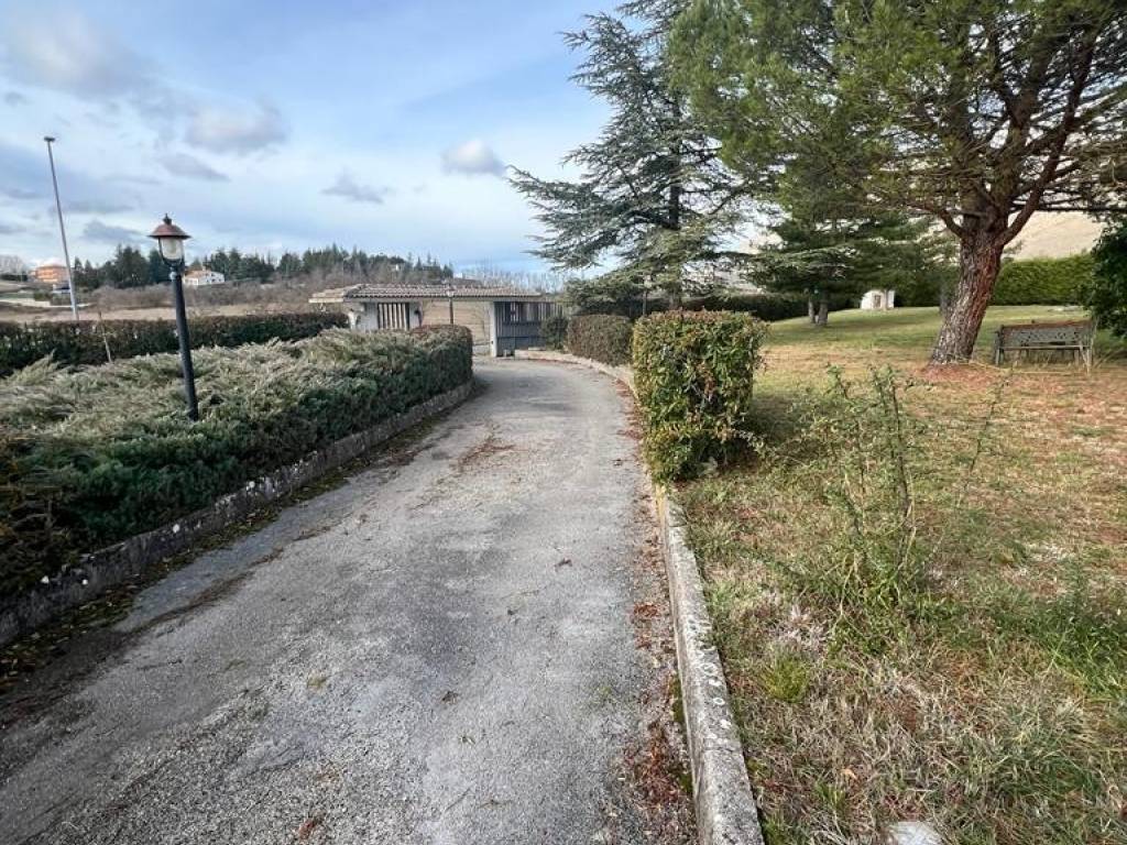 Villa a Avezzano in Via Massa D'Albe - Foto 5