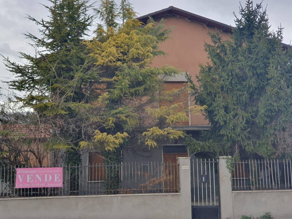 Casa indipendente a Avezzano in Via Nuova - Foto 2