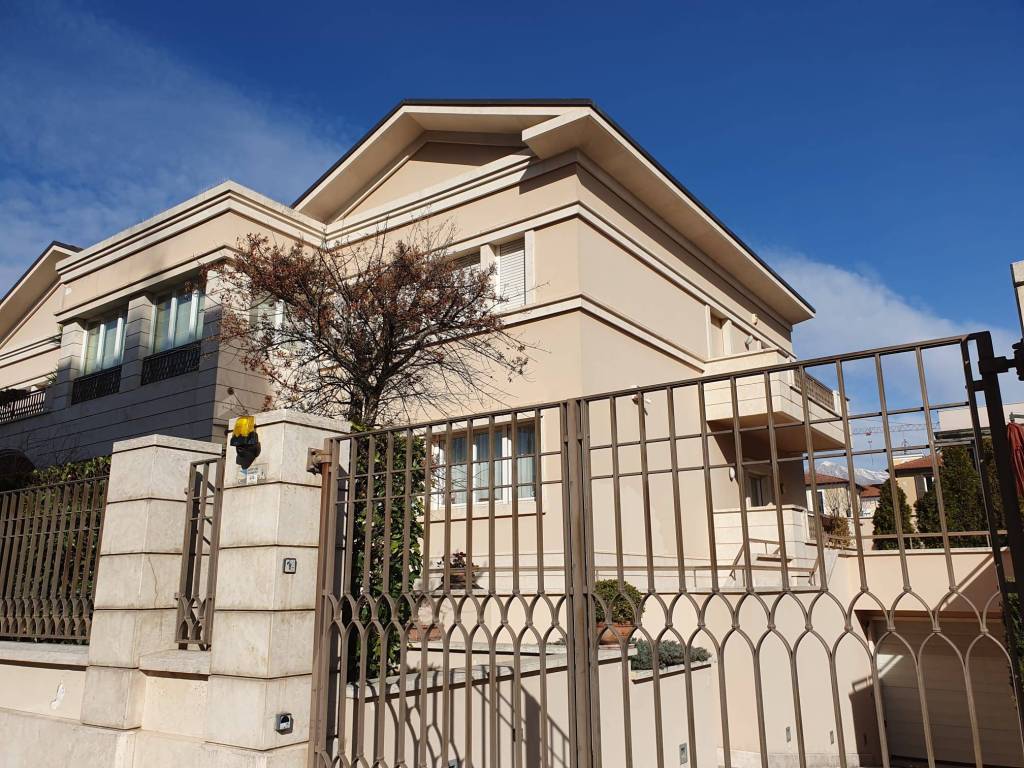 Villa a Avezzano in Via Armando Diaz - Foto 4