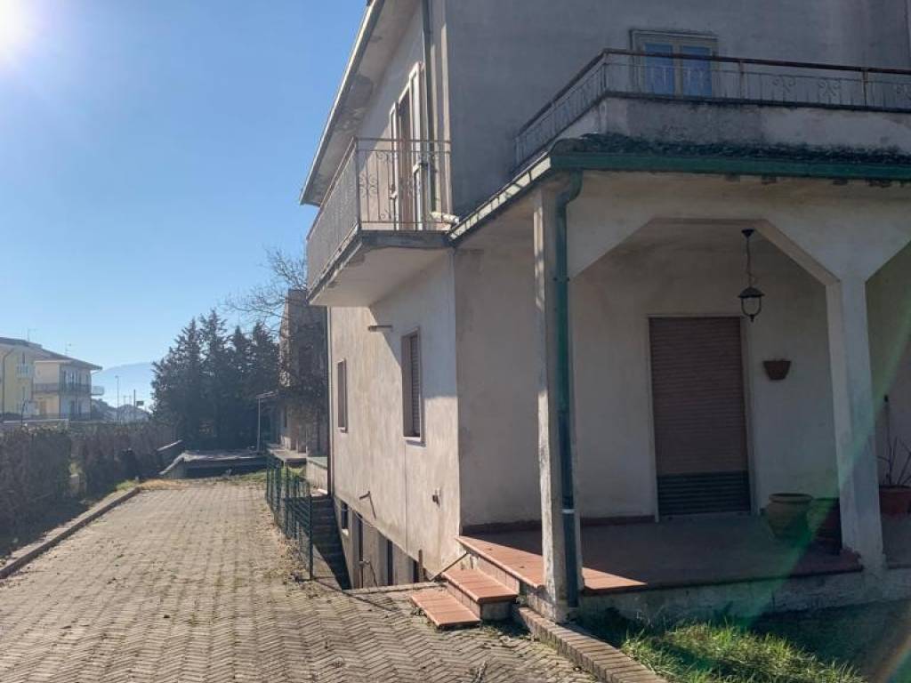 Casa indipendente a Avezzano in Via Renato Fucini - Foto 4