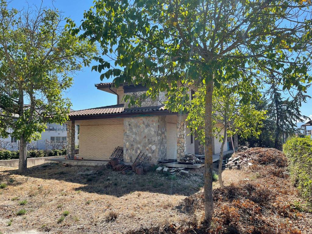 Villa a Avezzano in Via Renato Fucini - Foto 3