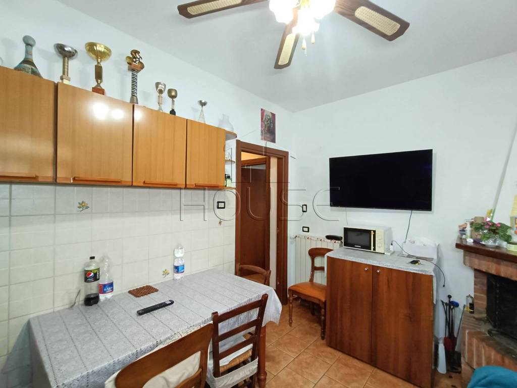 Appartamento a Umbertide in Via Collemari - Foto 4