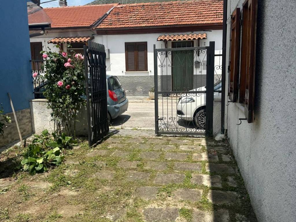 Casa indipendente a Avezzano in Via P. Iacovitti - Foto 3