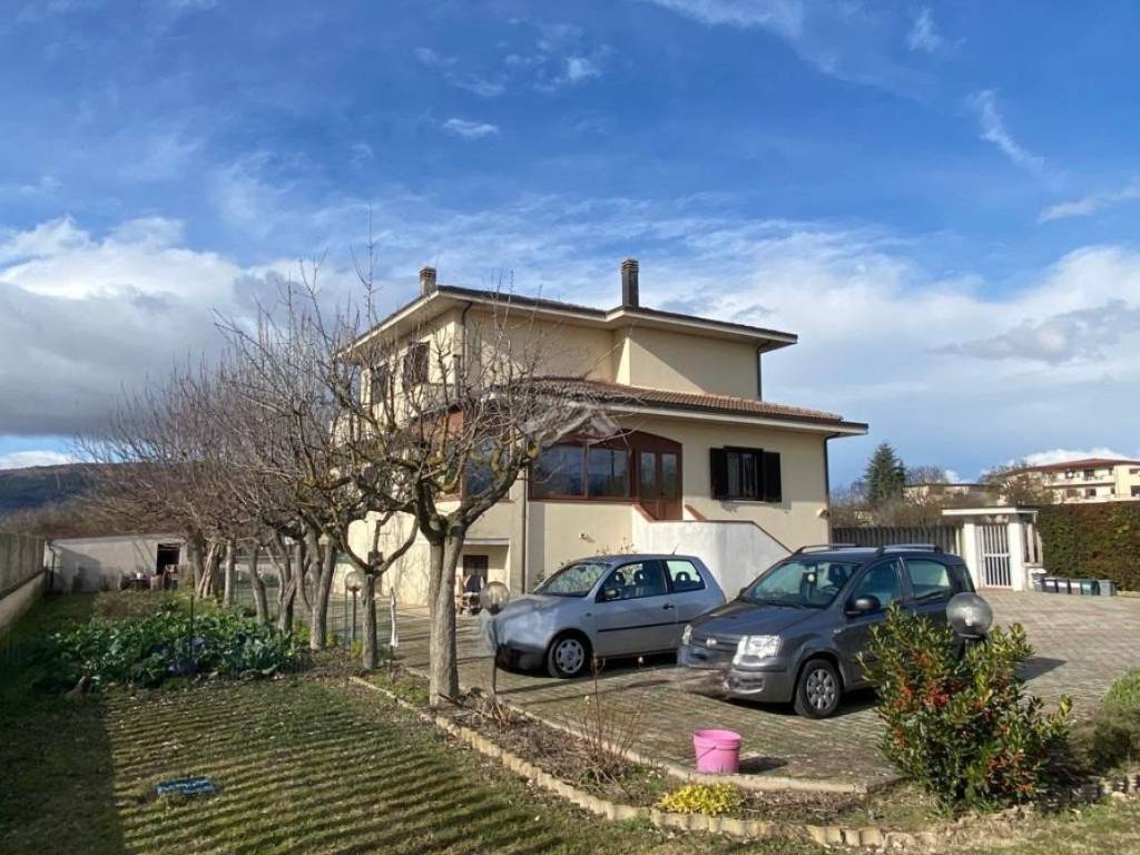 Villa a Avezzano in Via B. Ranieri - Foto 3