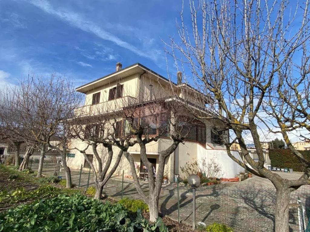 Villa a Avezzano in Via B. Ranieri - Foto 5