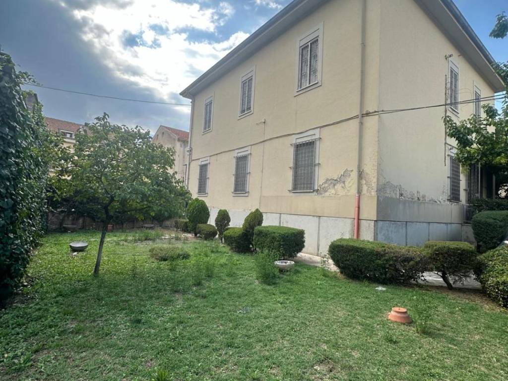Villa a Avezzano in Via Monfalcone - Foto 2