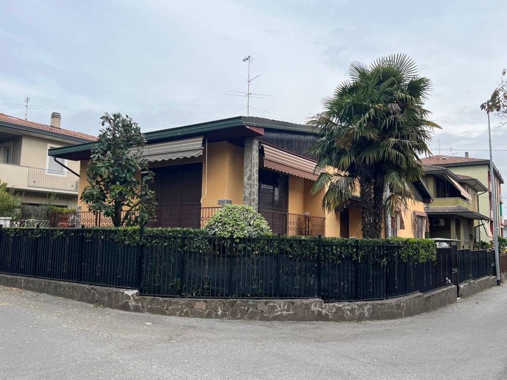 Villa a Sant'angelo lodigiano in Via Lazzaretto, 21 - Foto 2