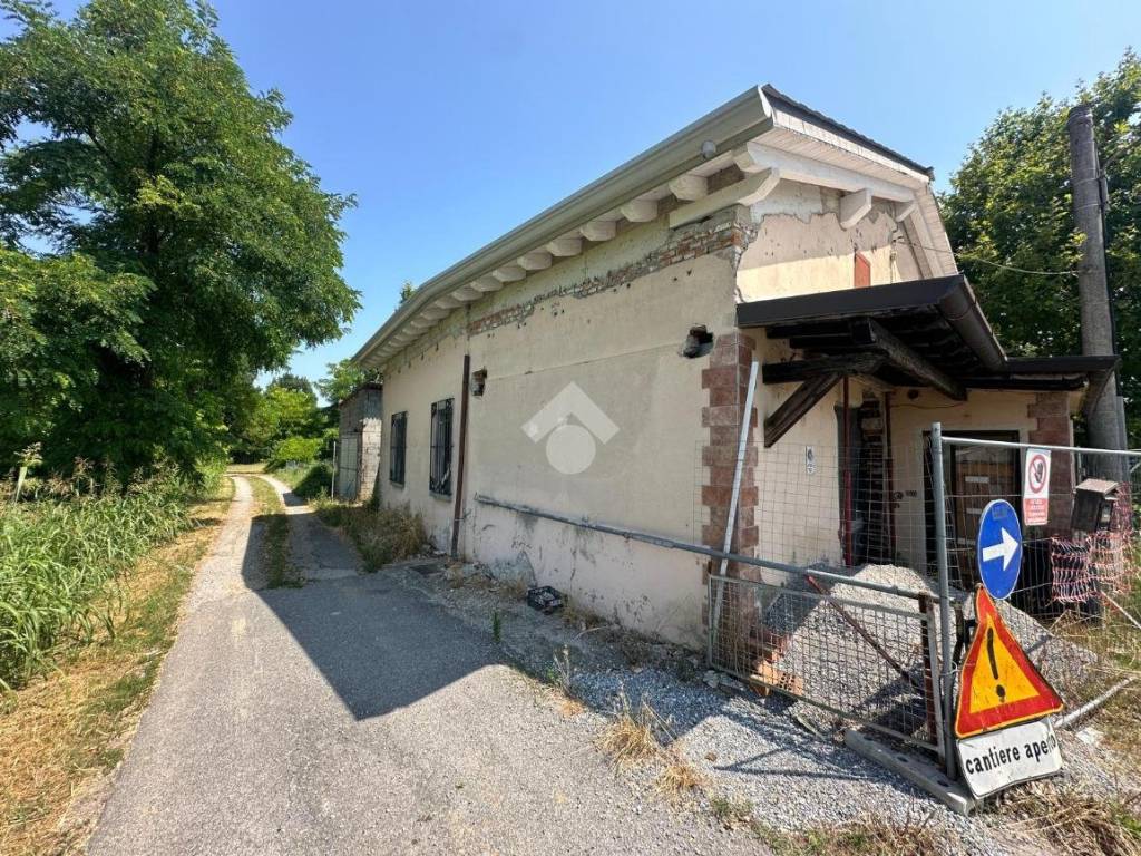 Rustico / casale a Pavone del mella in Via Alessandro Manzoni, 13 - Foto 2