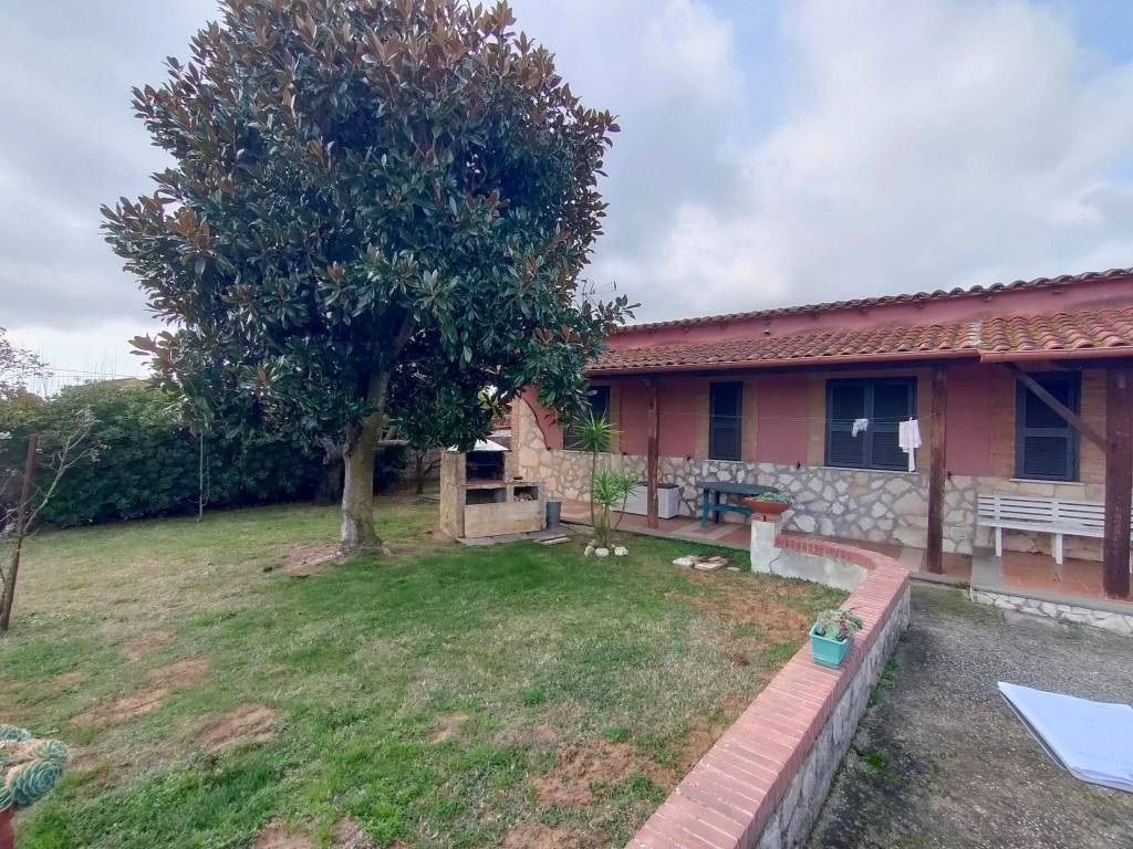Villa a Aprilia - Foto 2