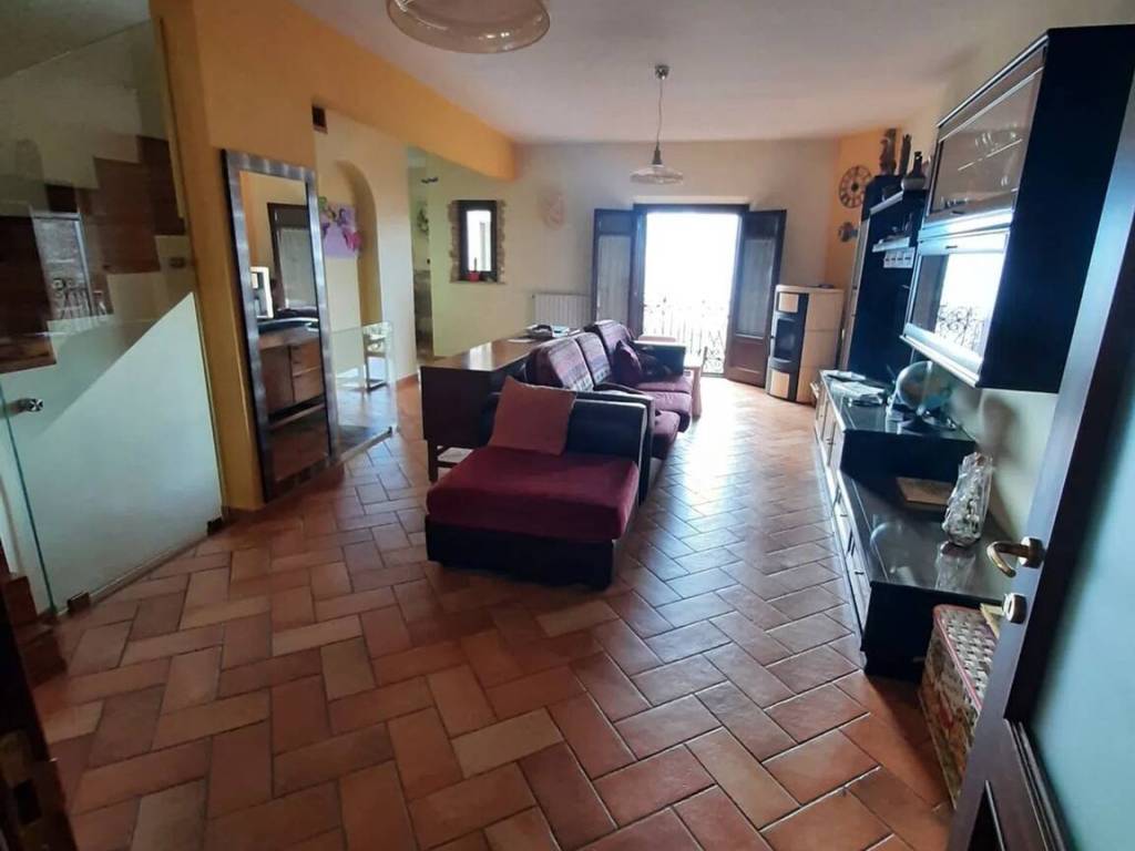Villa a Avezzano in Via Fonte Rio - Foto 5