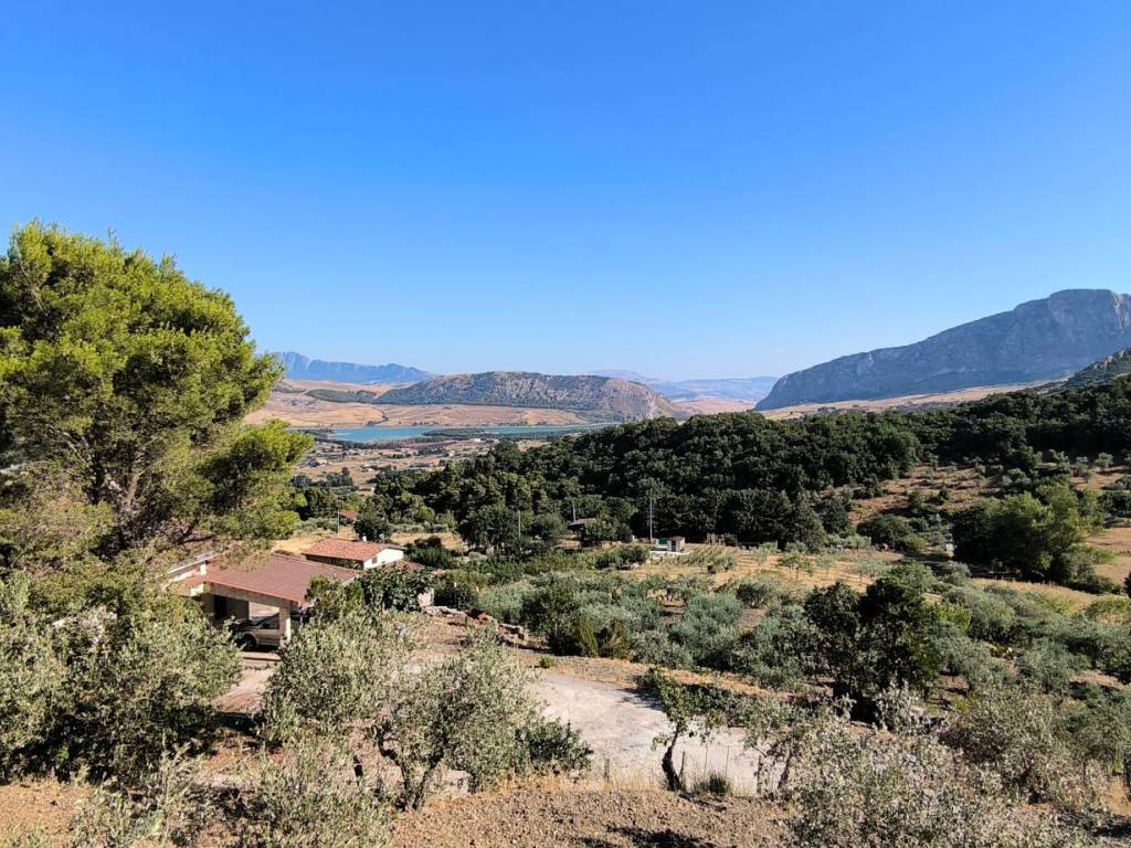 Villa a Piana degli albanesi in Via Saravuli - Foto 4
