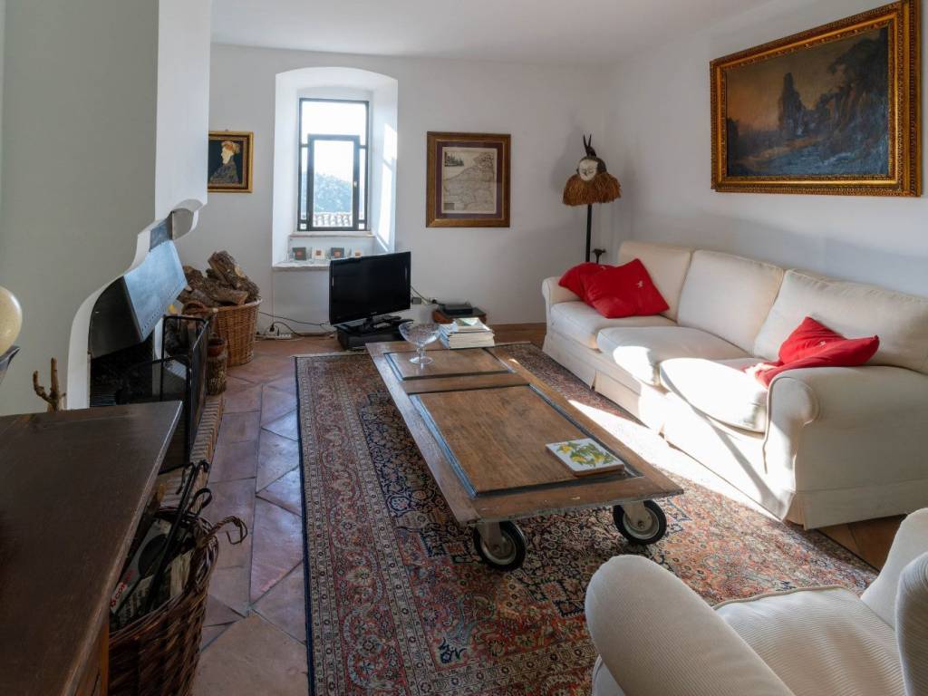 Villa a Labro in Via Ciro Menotti - Foto 5