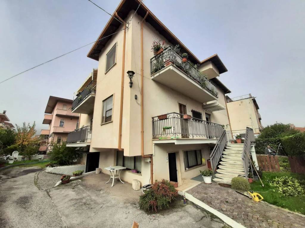 Villa a Avezzano in Via Del Pioppo S.N.C. - Foto 2