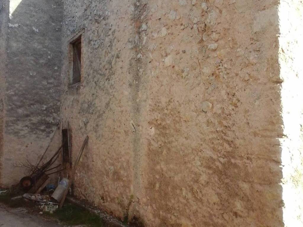 Rustico / casale a Massa d'albe in Via Degli Stalloni S.N.C. - Foto 3