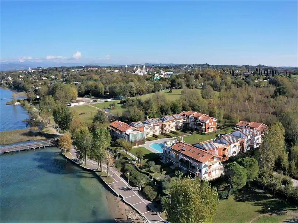 Appartamento a Peschiera del garda in Lungolago Giuseppe Garibaldi - Foto 2