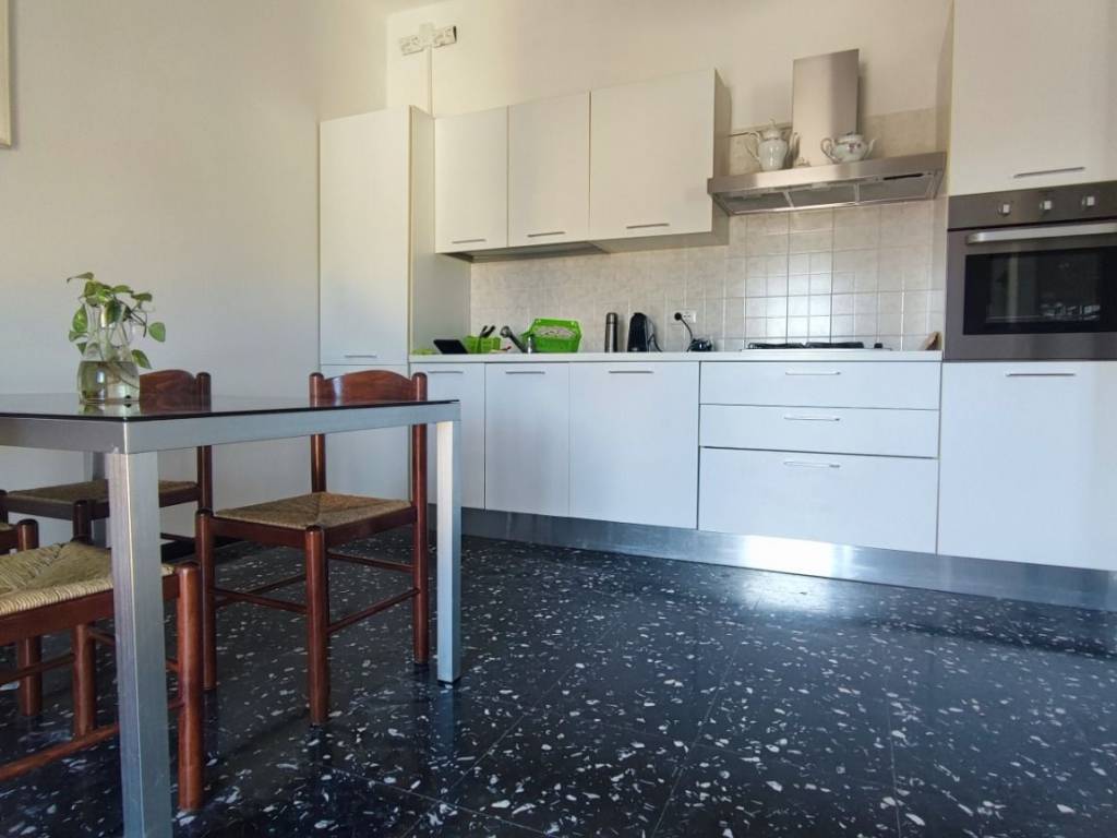 Appartamento a Albenga in Via Vittorio Veneto, 28 - Foto 5