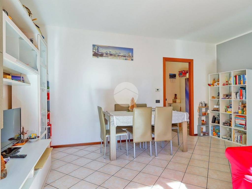 Appartamento a Gallarate in Via Olona, 19 - Foto 4