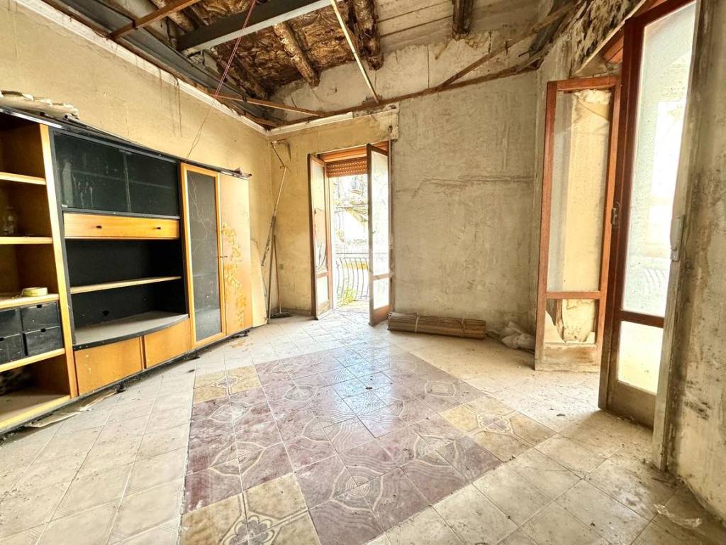 Appartamento a Napoli in Via Sant' Antonio Abate, 113 - Foto 4