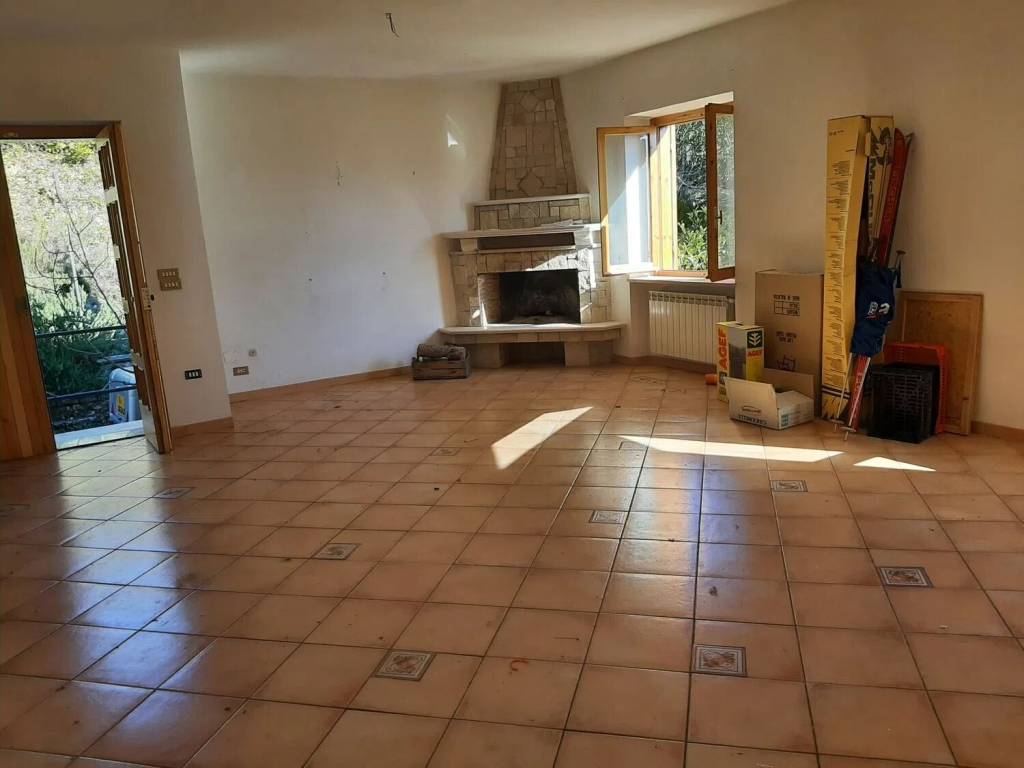Villa a Aielli in Via Stazione S.N.C. - Foto 4