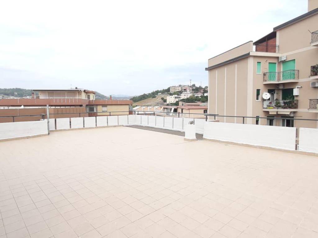 Attico / mansarda a Catanzaro in Viale Crotone, 7 - Foto 4