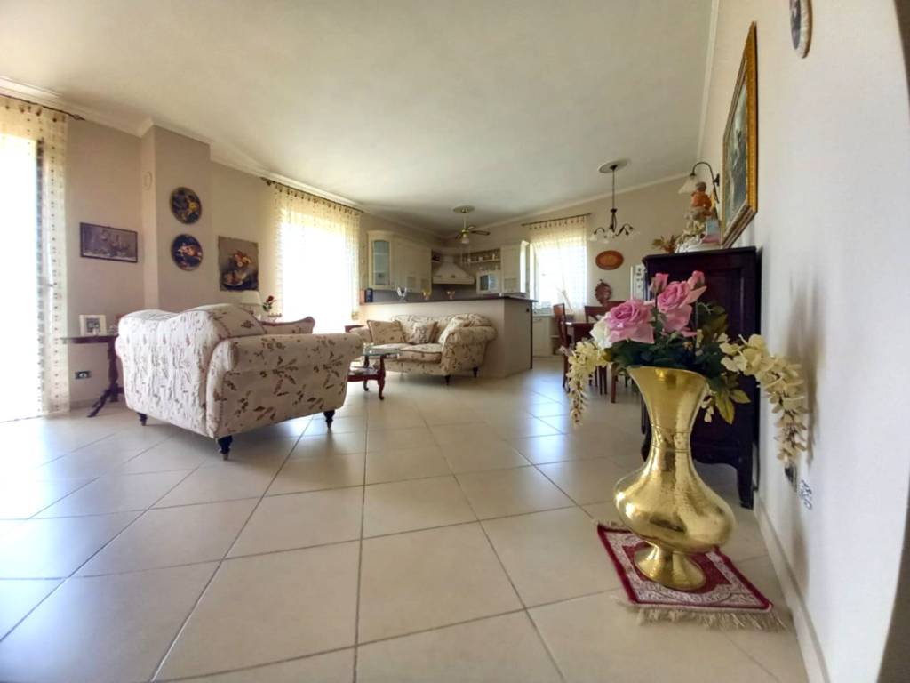 Villa a Cerignola in Strada Statale 16 - Foto 4