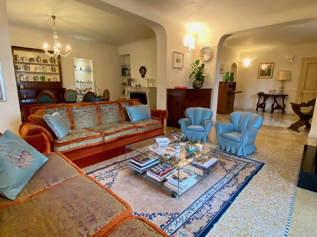 Villa a Carmignano in Via Fernando Bicchi - Foto 2