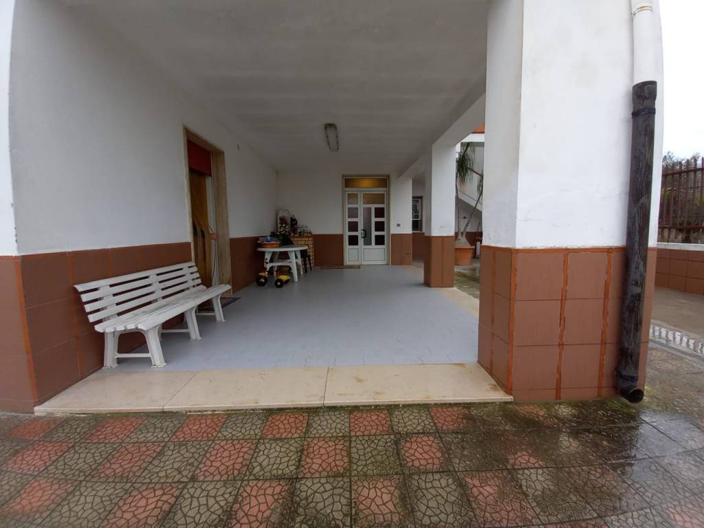 Villa a Cerignola in Strada Comunale 2ª Fornaci - Foto 3
