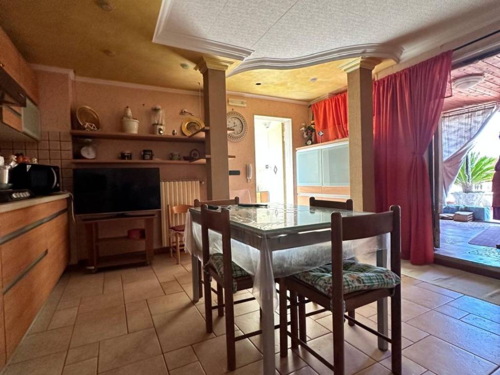 Casa indipendente a Cerignola in Via Giuseppe Pisanelli - Foto 2