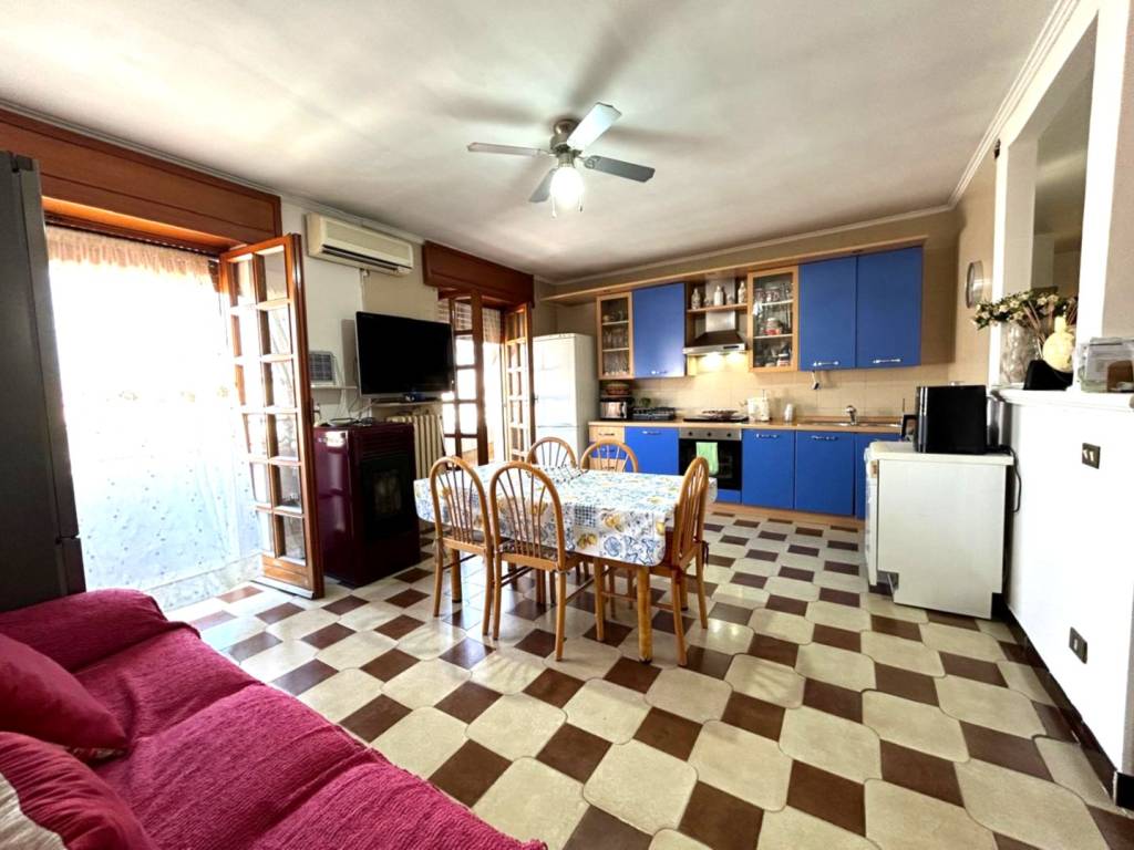 Appartamento a Cerignola in Via Portici - Foto 5