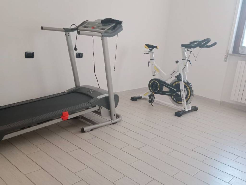 Appartamento a Biandronno in Via Vittorio Veneto - Foto 4