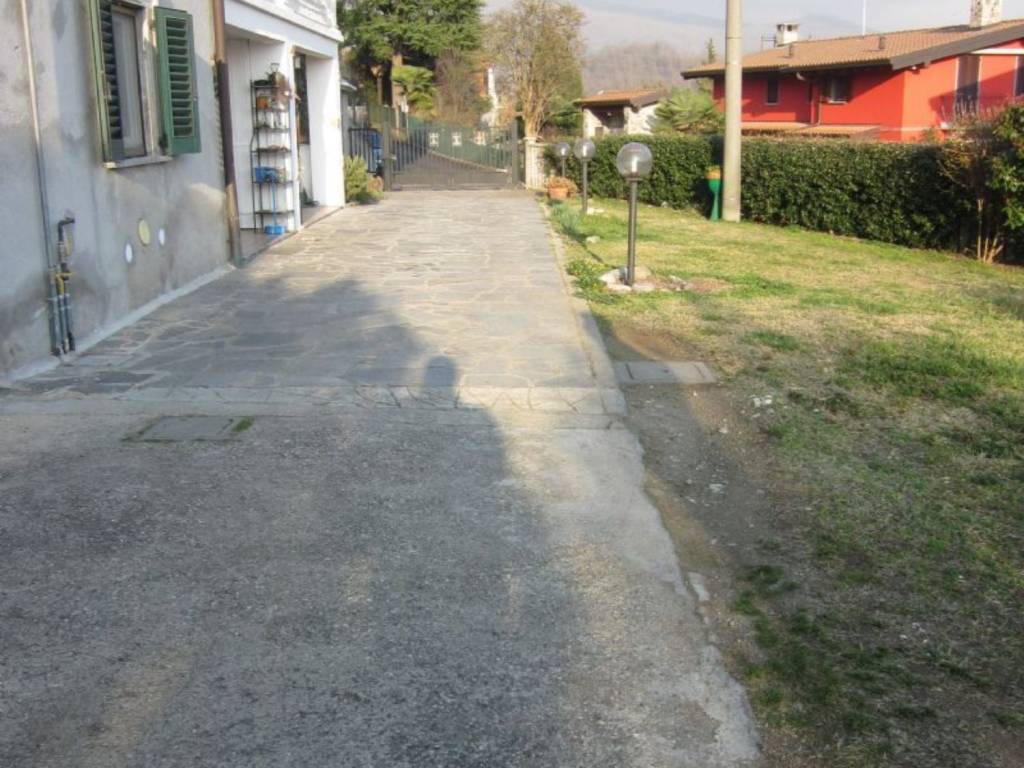 Appartamento a Besozzo in Via Solferino - Foto 5