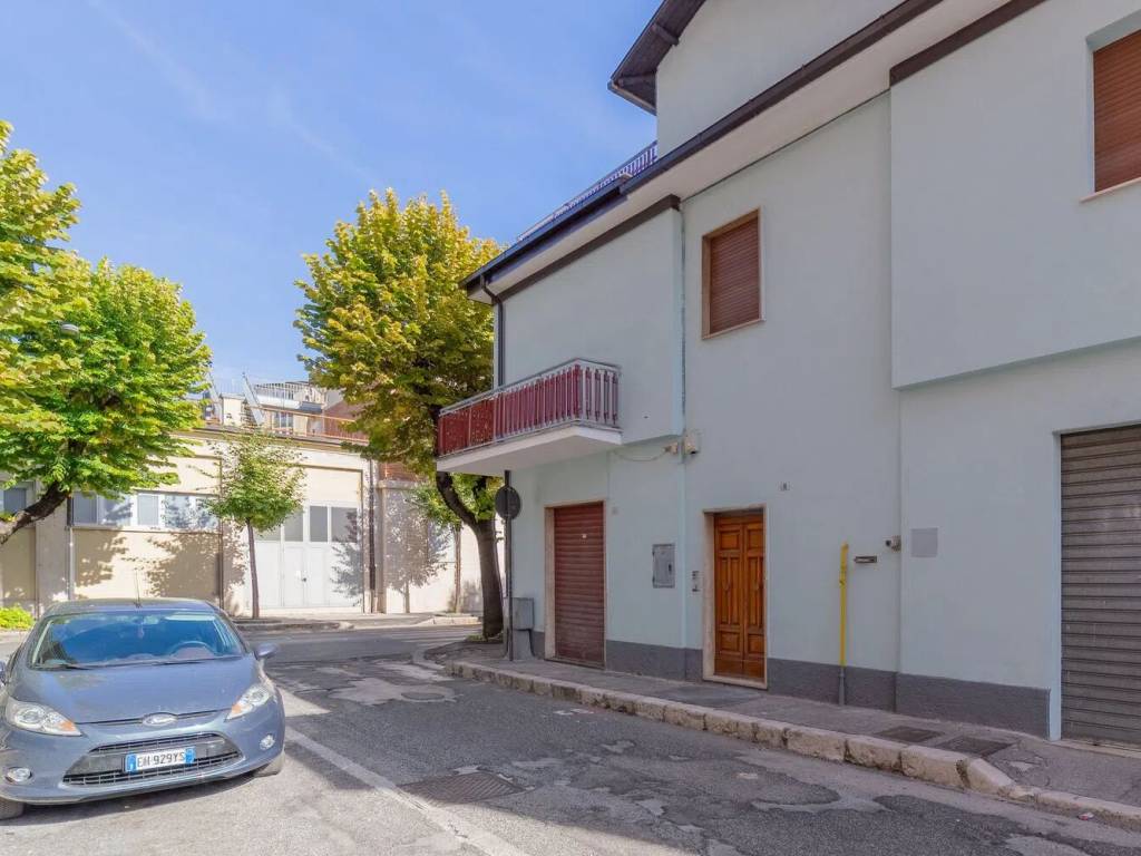 Villa a Avezzano in Via Mazzini - Foto 3