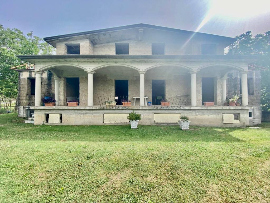 Casa indipendente a Santo stefano del sole in Via dei Ciliegi, Santo Stefano del Sole - Foto 2