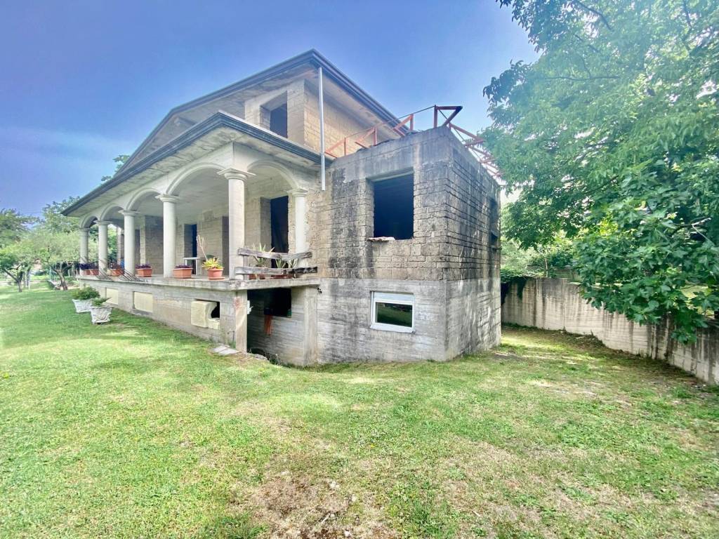 Casa indipendente a Santo stefano del sole in Via dei Ciliegi, Santo Stefano del Sole - Foto 3
