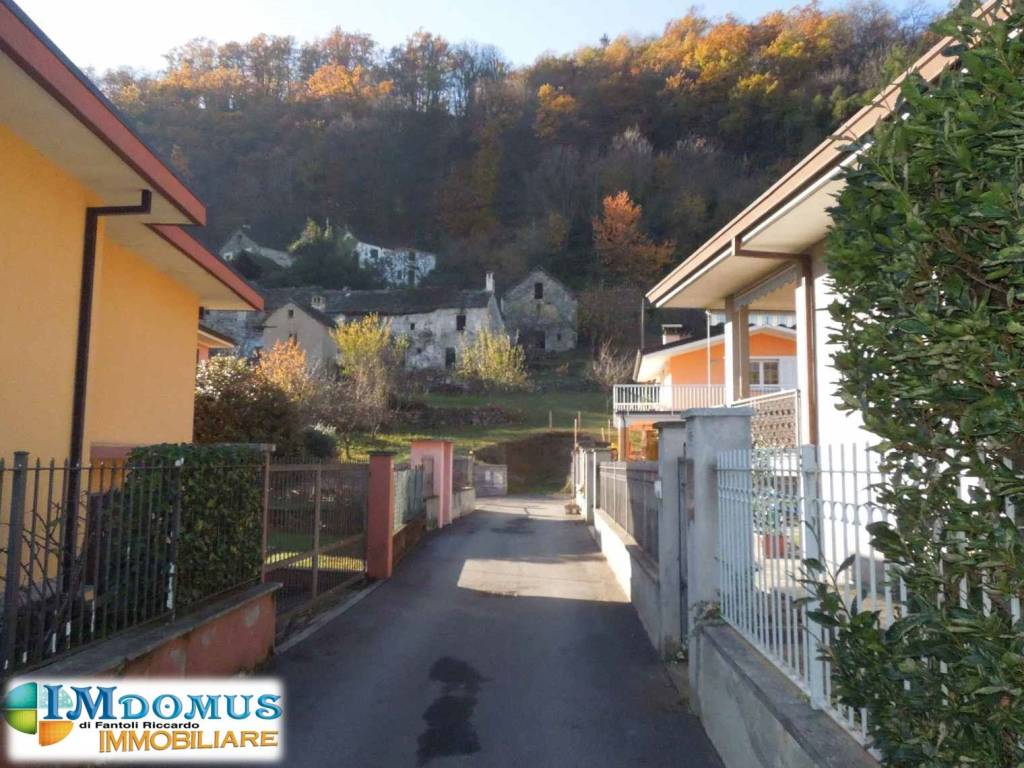Terreno a Domodossola in Via Giuseppe Di Vittorio, 99 - Foto 3