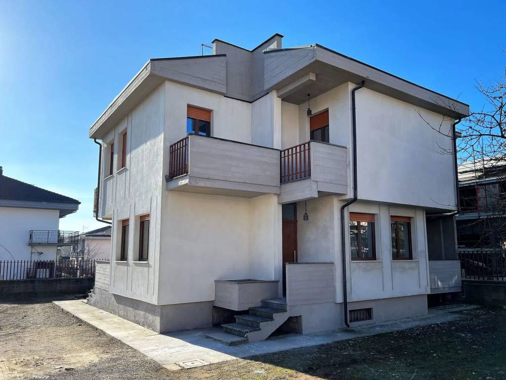 Villa a Avezzano in Via Arditi S.N.C. - Foto 2