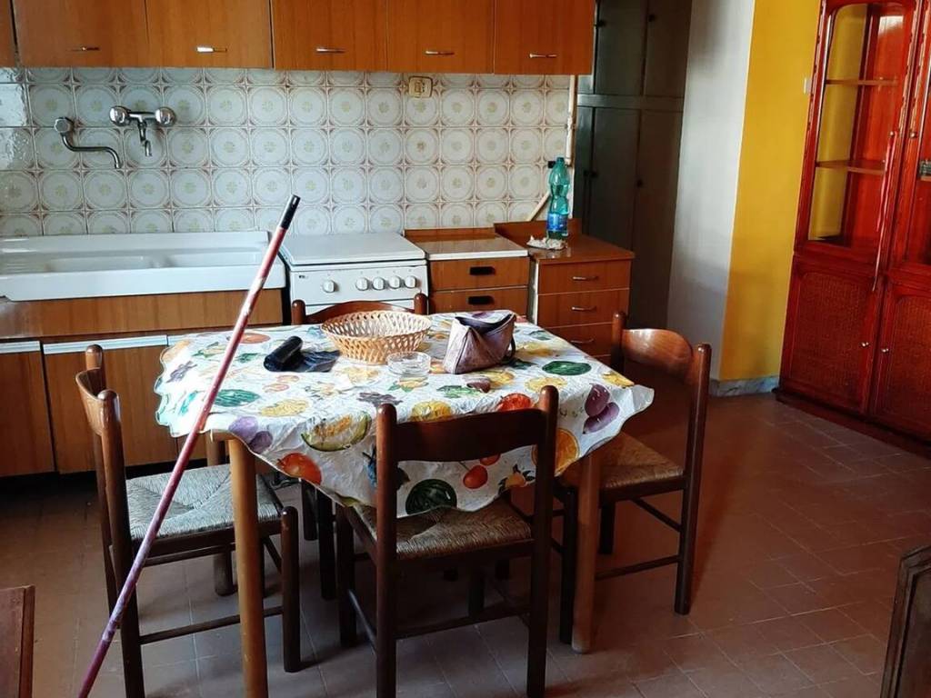 Villa a Scurcola marsicana in Via Roma, 87 - Foto 4