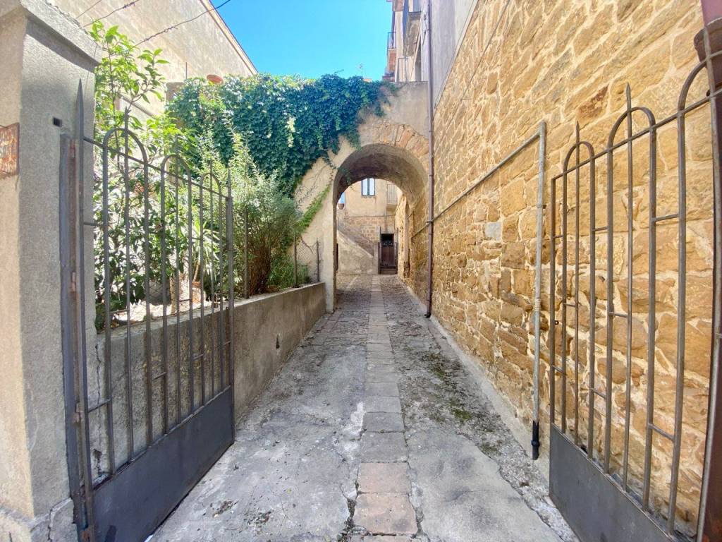 Appartamento a Calascibetta in Via Roma - Foto 2