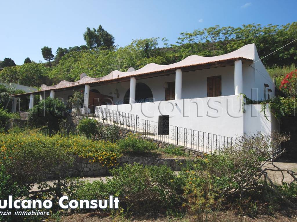 Villa a Lipari in Via Mendolita - Foto 2