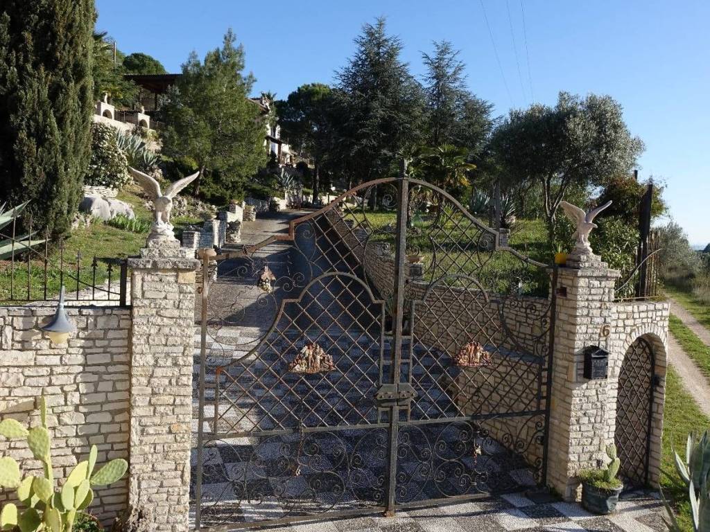 Villa a Minervino murge in Via Vecchia Gravina - Foto 2